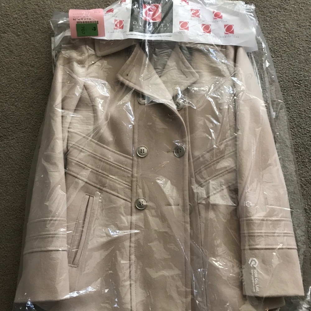 Kenneth Cole wool blend beige women’s peacoat.